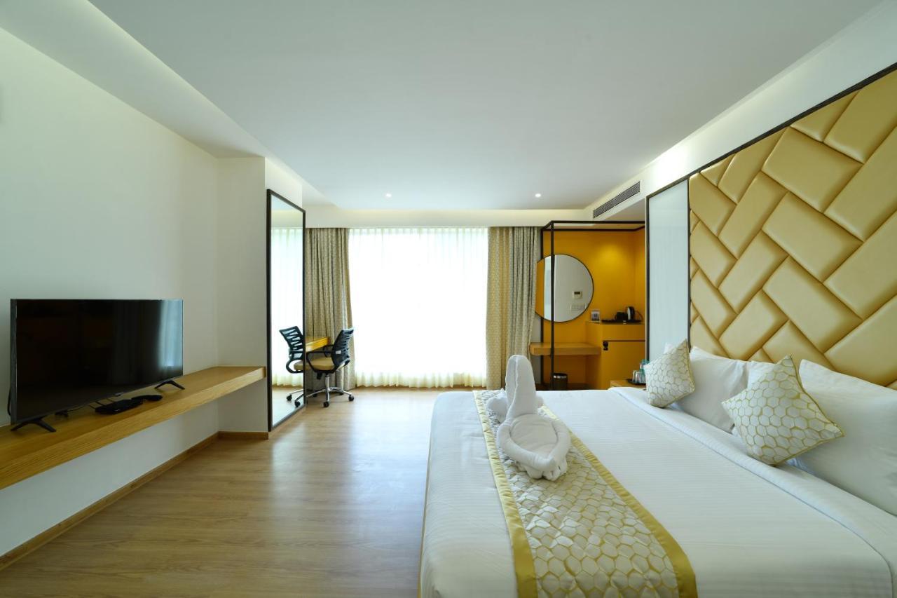 The President Hotel, Kumarapark Bangalore Esterno foto